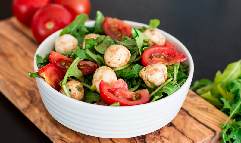 Rucola-Tomaten-Mozzarella-Salat