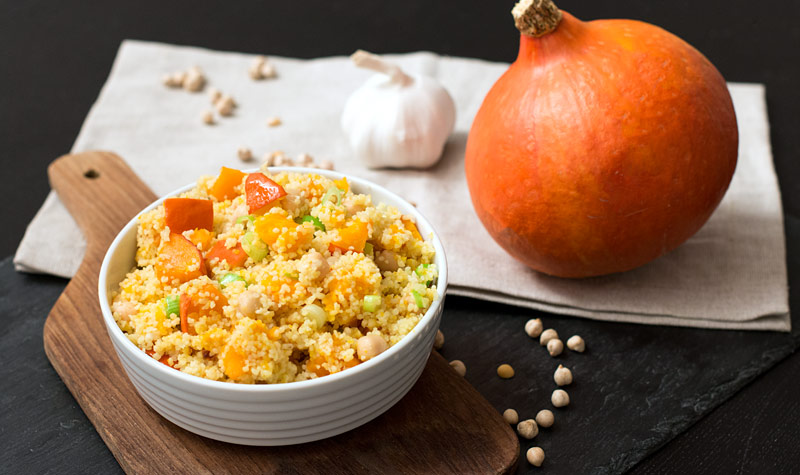 Kürbis-Couscous-Salat mit Kichererbsen