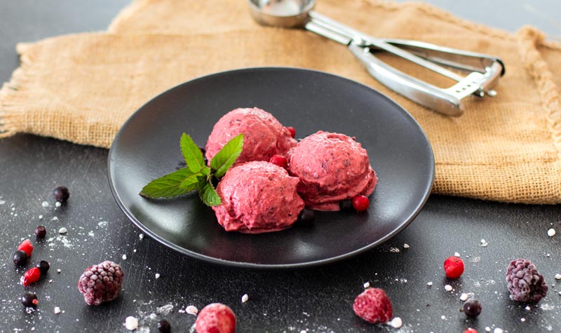 Cremiges Beeren Eis — Rezepte Suchen