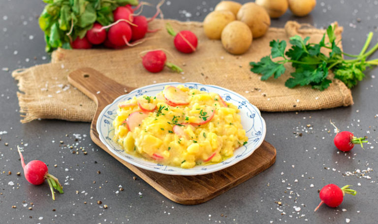 Leckerer Kartoffelsalat mit Radieschen | RESIPIS
